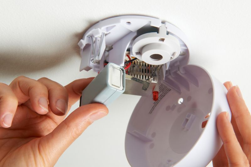 Smoke Alarm Repair Cost — Cost of Smoke Alarm Repair